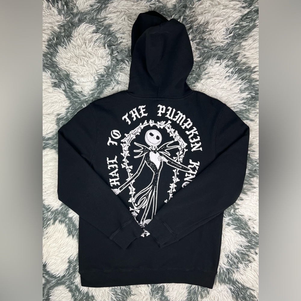 Disney's Tim Burton'sNightmare Before Christmas Men's Black Hoodie Sweater Sz L - Picture 9 of 10